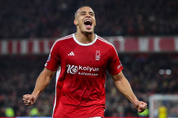 Falk: Bayern sẽ cạnh tranh với