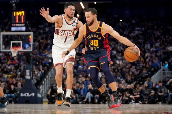 Booker: Tôi chưa nói chuyện vớ